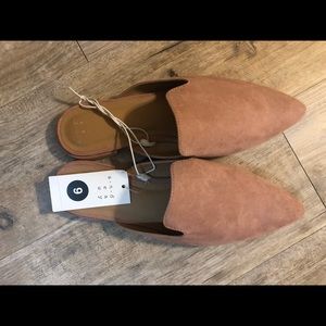 Women’s mauve mules